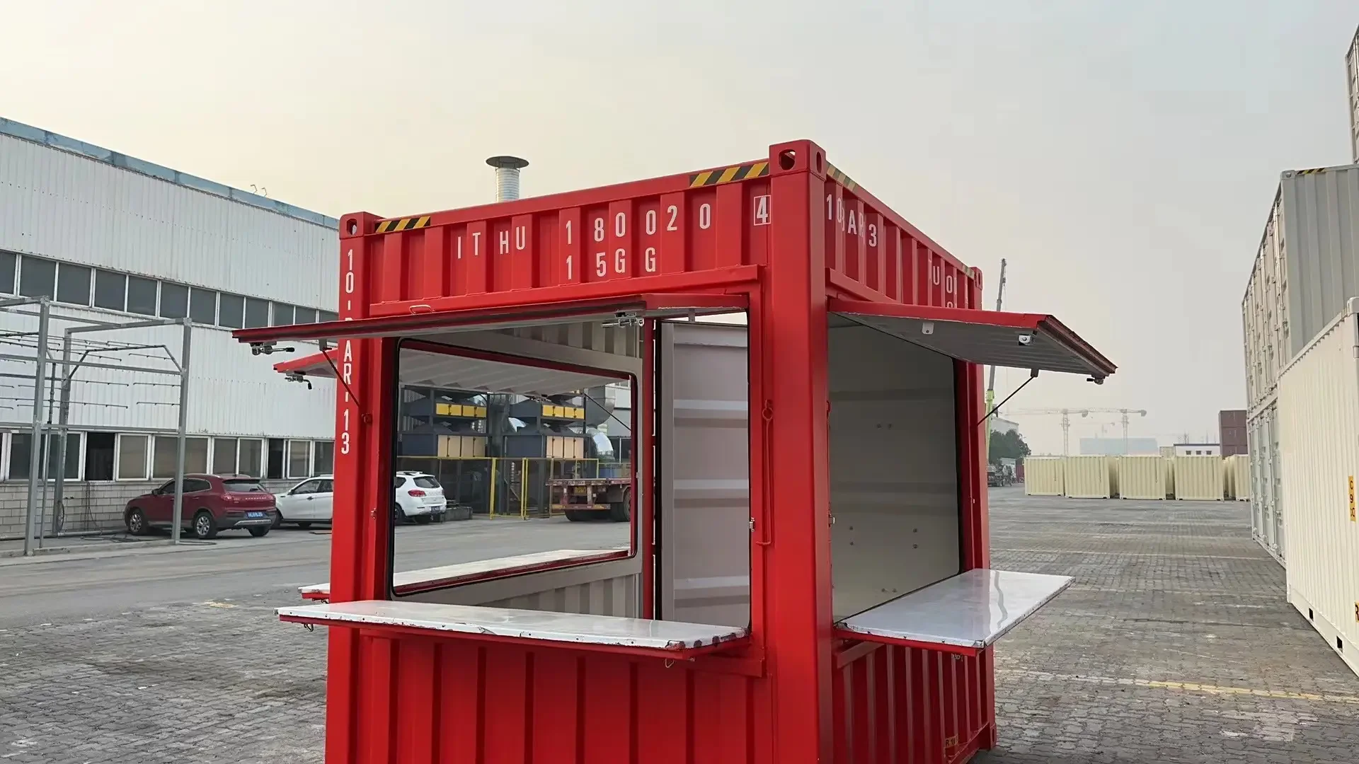 Contenedores marítimos High Cube de 3 m (10 pies) transformados en cafés – Imagen 4